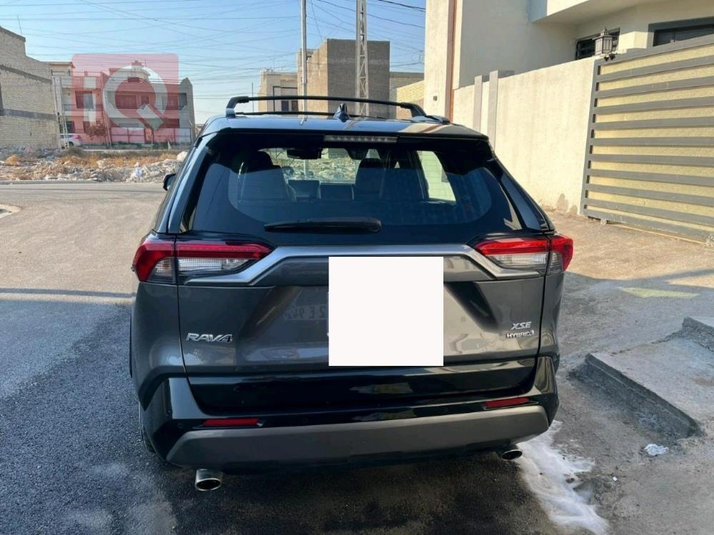 تۆیۆتا ڕاڤ 4